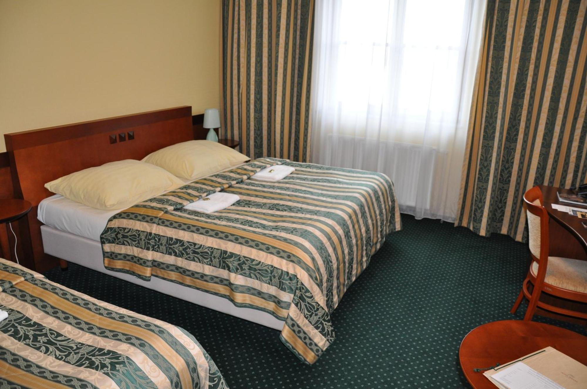 Hotel Terasa ฟรีเดก-มีสเตก ภายนอก รูปภาพ